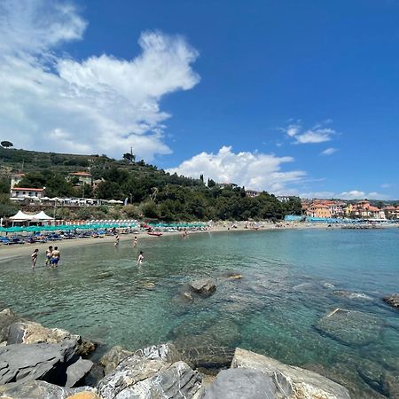 Holiday Home Francesca - Slr212 By Interhome Cipressa Bagian luar foto